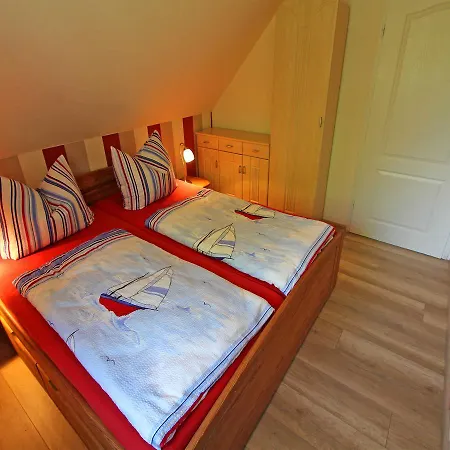 Ferienhaus Mit 3 Schlafraeumen Bod Holiday home