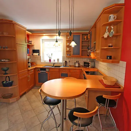 Ferienhaus Mit 3 Schlafraeumen Bod * Bodstedt